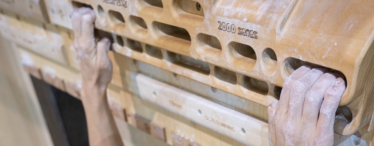 hand-pain-move-to-move-calgary-ab